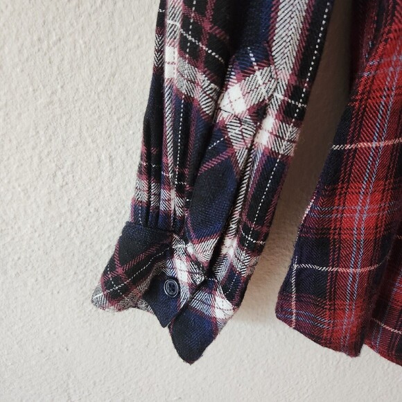 Rails Hunter Flannel Red and Navy Blue Plaid Soft Button Down Shirt Size Small - Picture 5 of 7